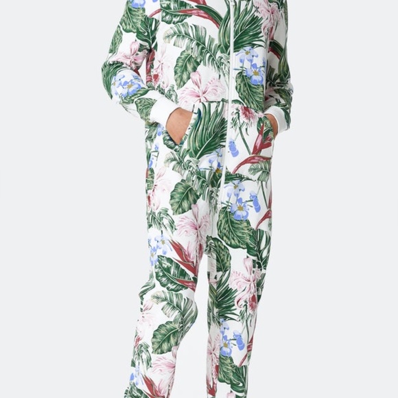 Norwegian Original ONEPIECE Tropicana JUMPSUIT Onesie Off-White Floral Unisex XS - Picture 13 of 13